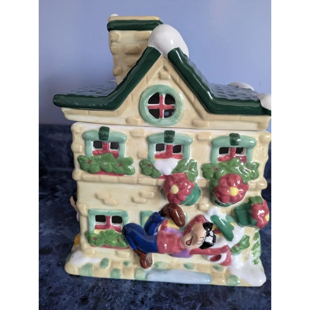 DISNEY Christmas Cookie Jar‎ Mickey Minnie Mouse Donald & Daisy Duck Pluto Goofy